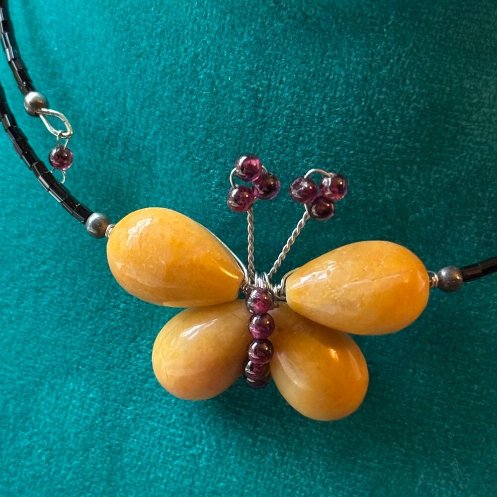 90s Yellow Butterfly Choker Stone and Glass - Picture 3 of 3